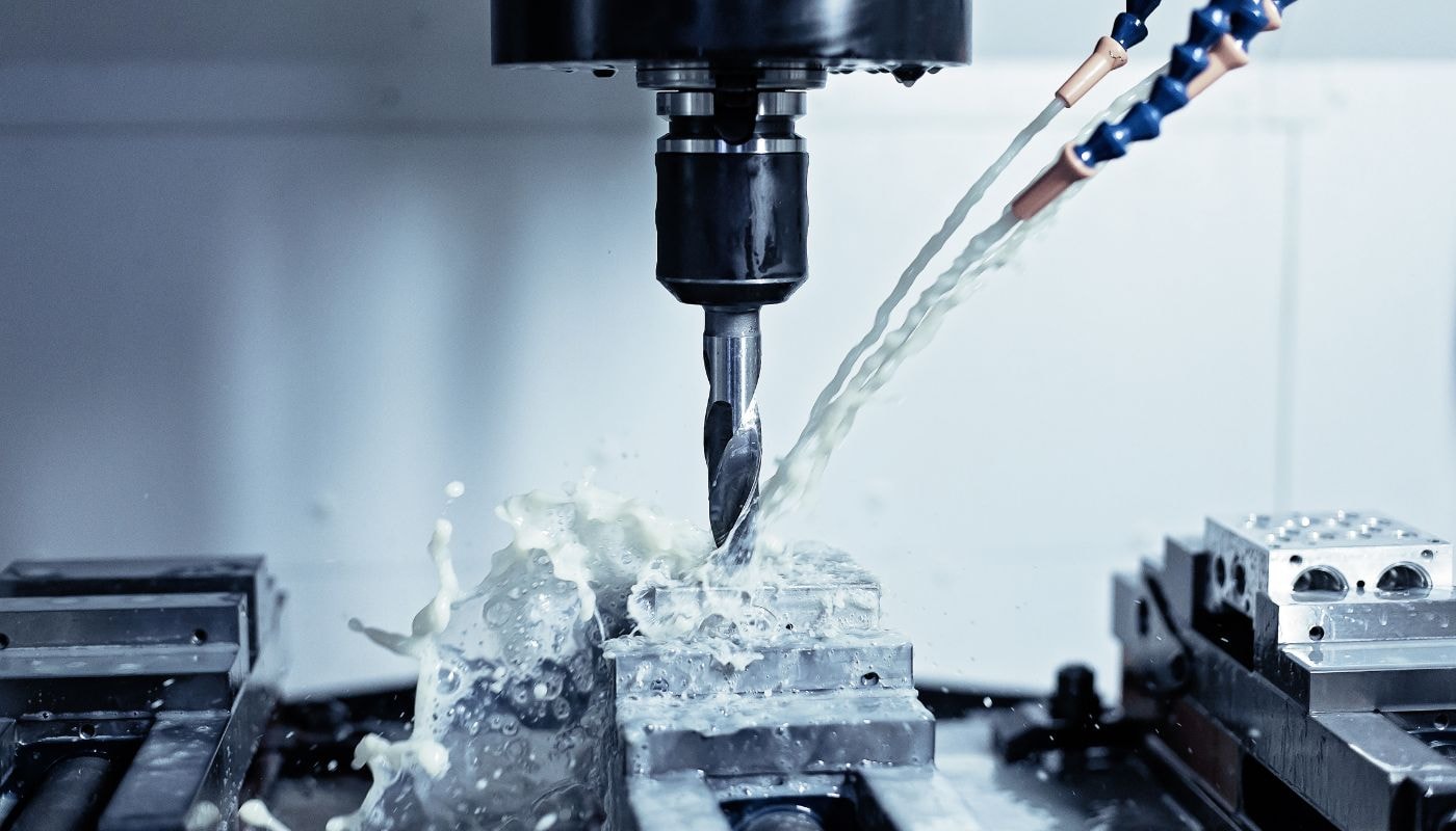Obróbka CNC przy pomocy frezarki CNC w produkcji seryjnej